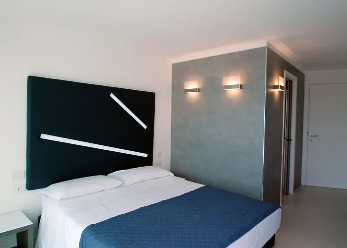 Lungotevere 4*