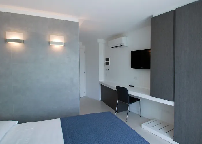 Lungotevere 4* Roma
