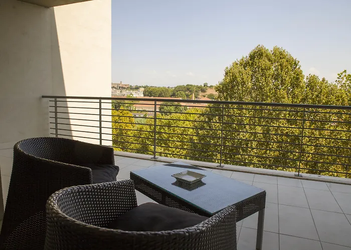 Lungotevere 4*