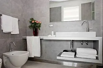 Aparthotel Lungotevere 4*